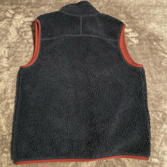 LL Bean Fleece Vest - Picture 4 of 4